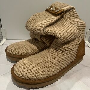 Ugg Purl Cardy Knit Size 6 Tan Women’s Boots